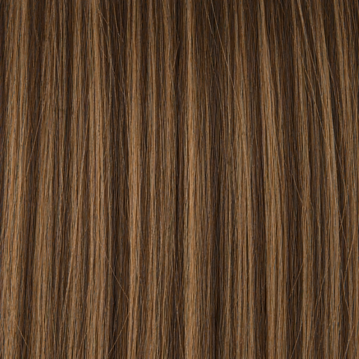 Close-up of the Remy human hair texture in shade #4/6 Highlights