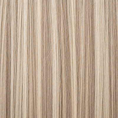 Close-up of the Remy human hair texture in shade #613/18 Highlights
